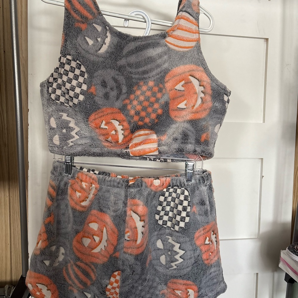 Halloween Pumpkin Print Fuzzy Tank and Shorts Set